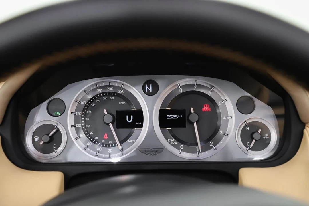 2013 Aston Martin V8 Vantage (2006-2017) - Image 3 of 31