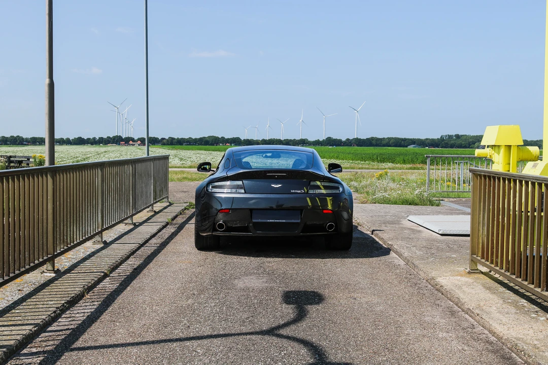 2013 Aston Martin V8 Vantage (2006-2017) - Image 6 of 31