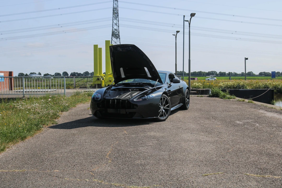 2013 Aston Martin V8 Vantage (2006-2017) - Image 14 of 31