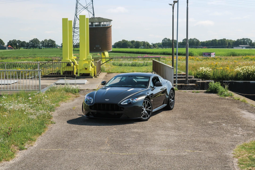 2013 Aston Martin V8 Vantage (2006-2017) - Image 9 of 31