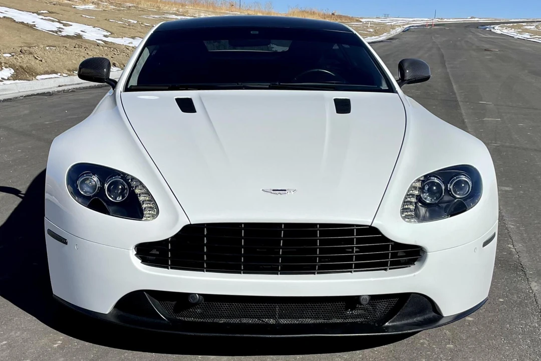2013 Aston Martin V8 Vantage (2006-2017) - Image 2 of 31