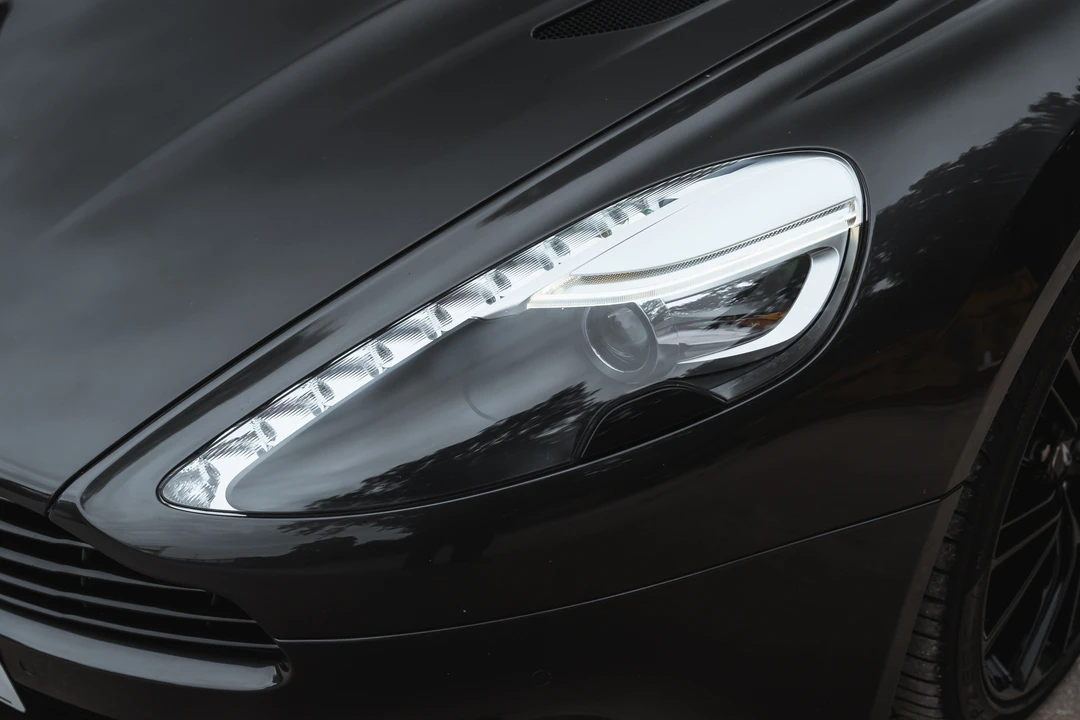 2013 Aston Martin Vanquish 2nd Gen - Image 12 of 31