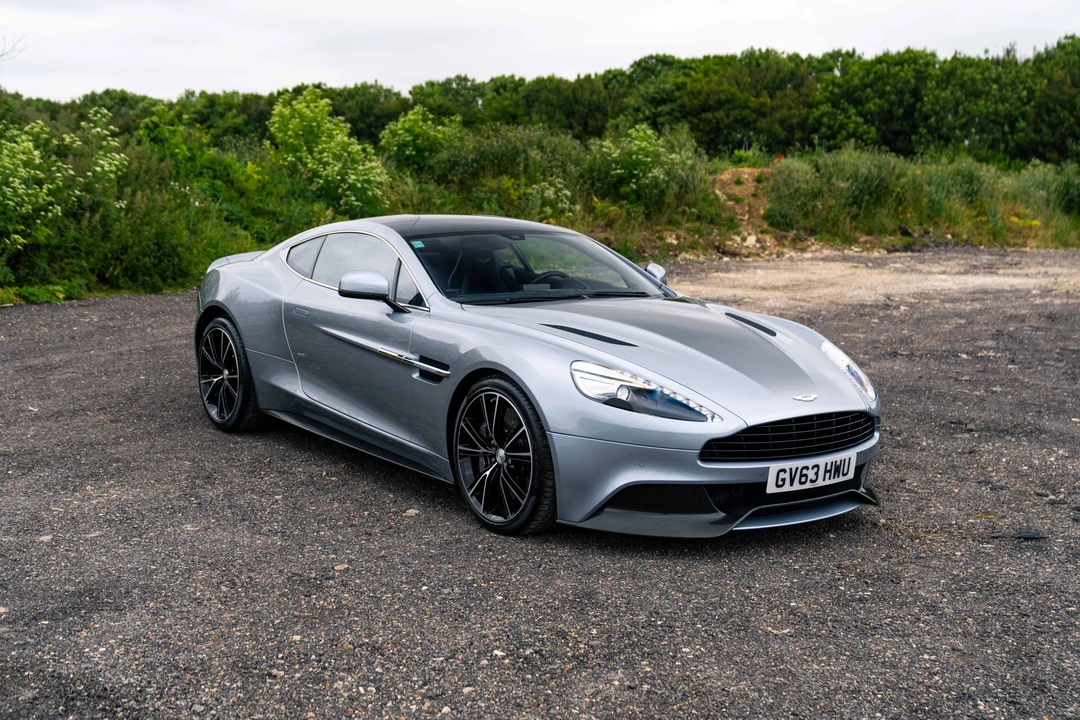 2013 Aston Martin Vanquish 2nd Gen - Image 19 of 31