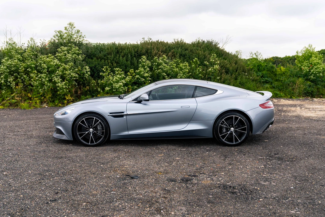 2013 Aston Martin Vanquish 2nd Gen - Image 16 of 31