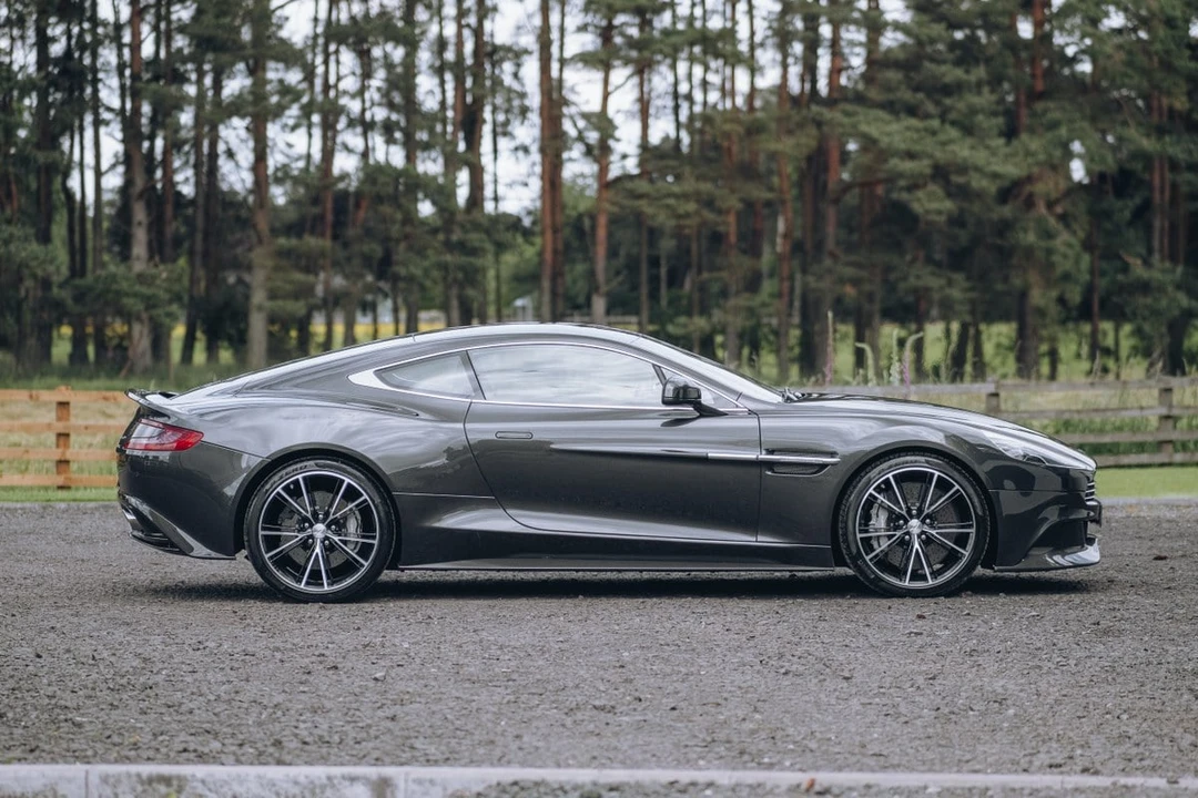 2013 Aston Martin Vanquish 2nd Gen - Image 7 of 31