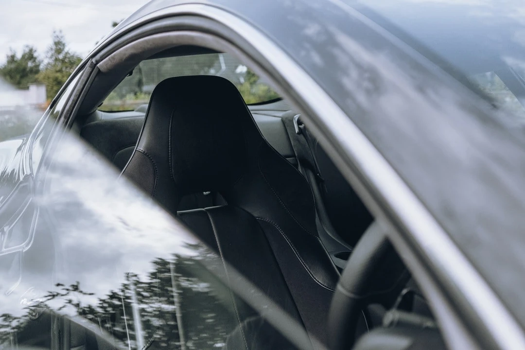 2013 Aston Martin Vanquish 2nd Gen - Image 30 of 31