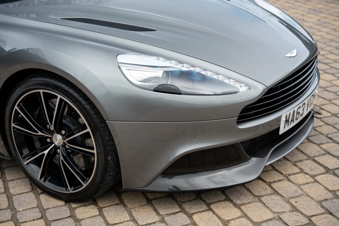 2013 Aston Martin Vanquish 2nd Gen - Image 17 of 31