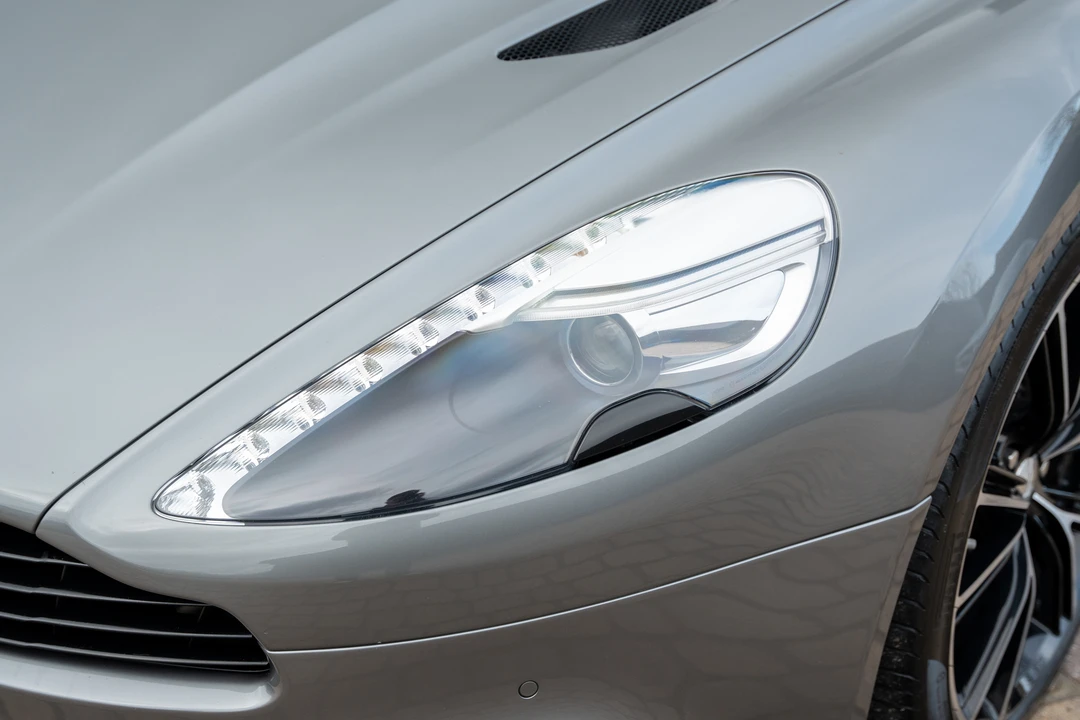 2013 Aston Martin Vanquish 2nd Gen - Image 19 of 31