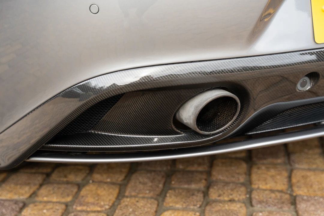 2013 Aston Martin Vanquish 2nd Gen - Image 30 of 31