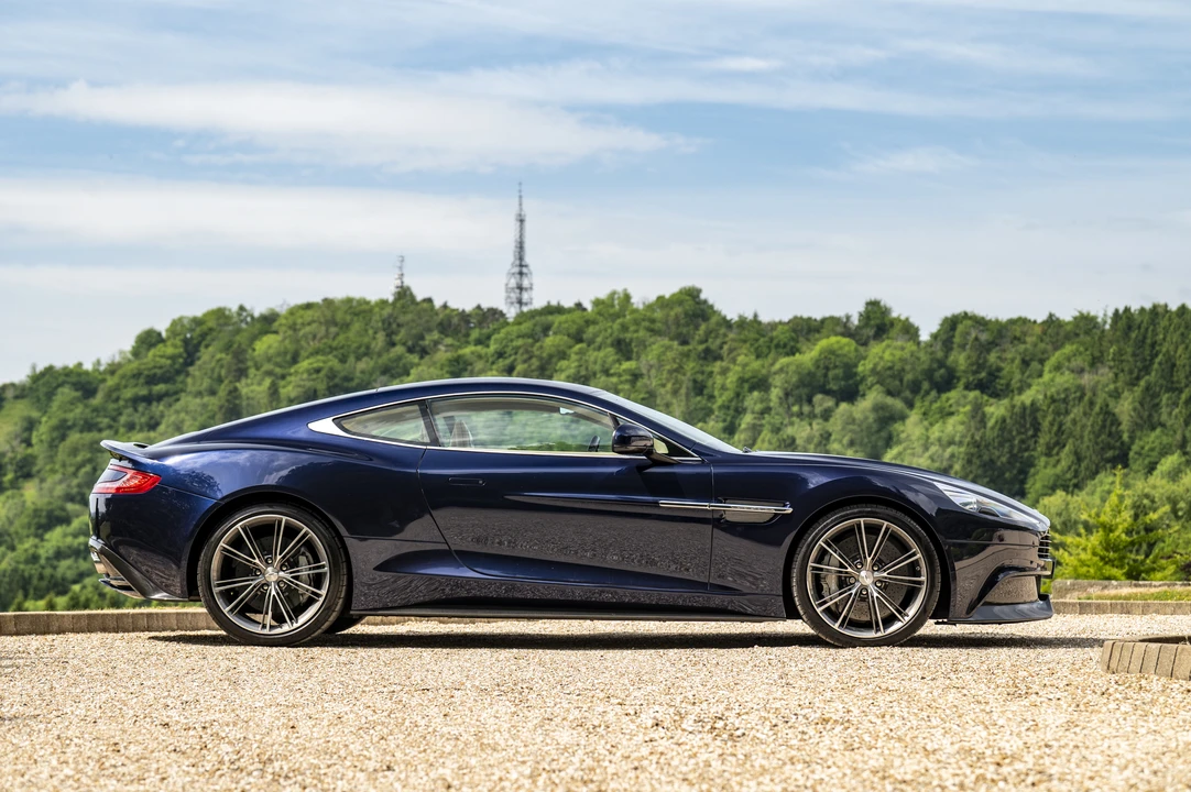 2013 Aston Martin Vanquish 2nd Gen - Image 4 of 31