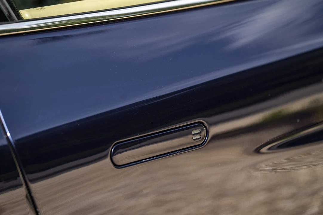 2013 Aston Martin Vanquish 2nd Gen - Image 19 of 31