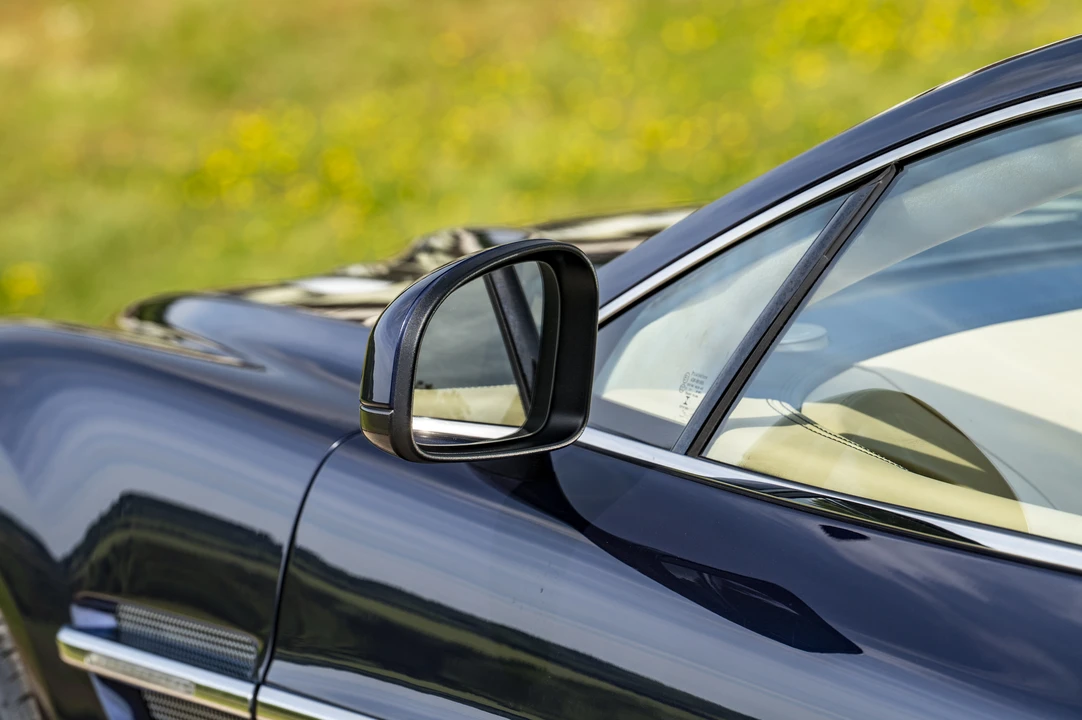 2013 Aston Martin Vanquish 2nd Gen - Image 24 of 31