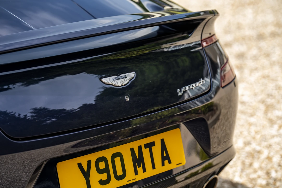 2013 Aston Martin Vanquish 2nd Gen - Image 26 of 31