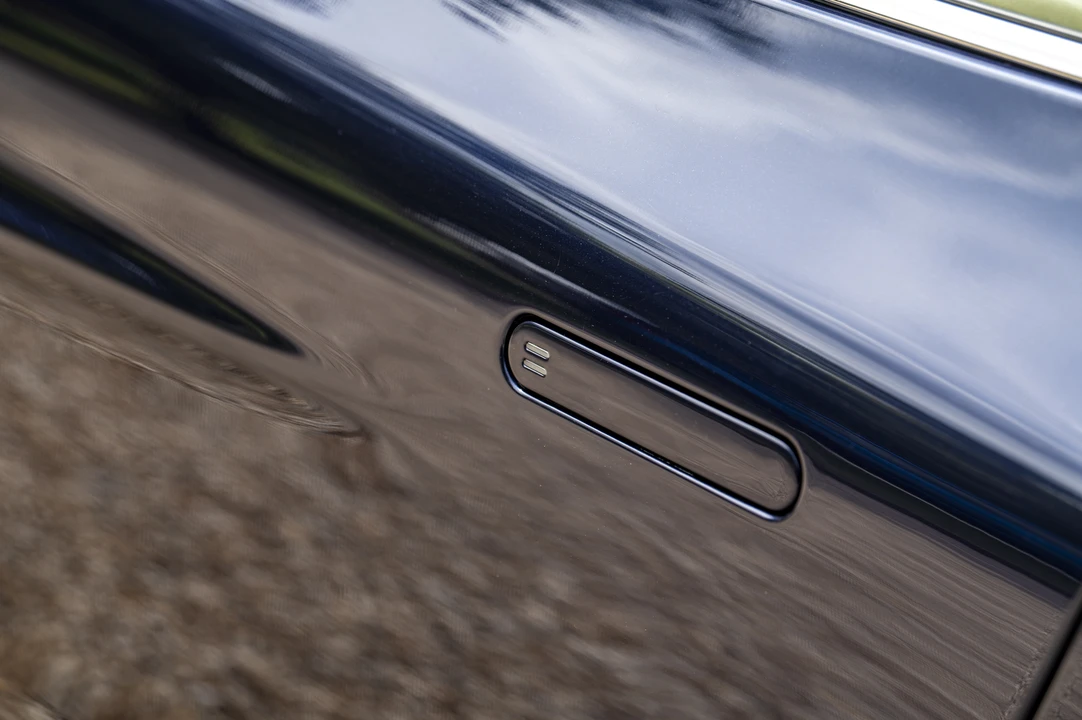 2013 Aston Martin Vanquish 2nd Gen - Image 28 of 31