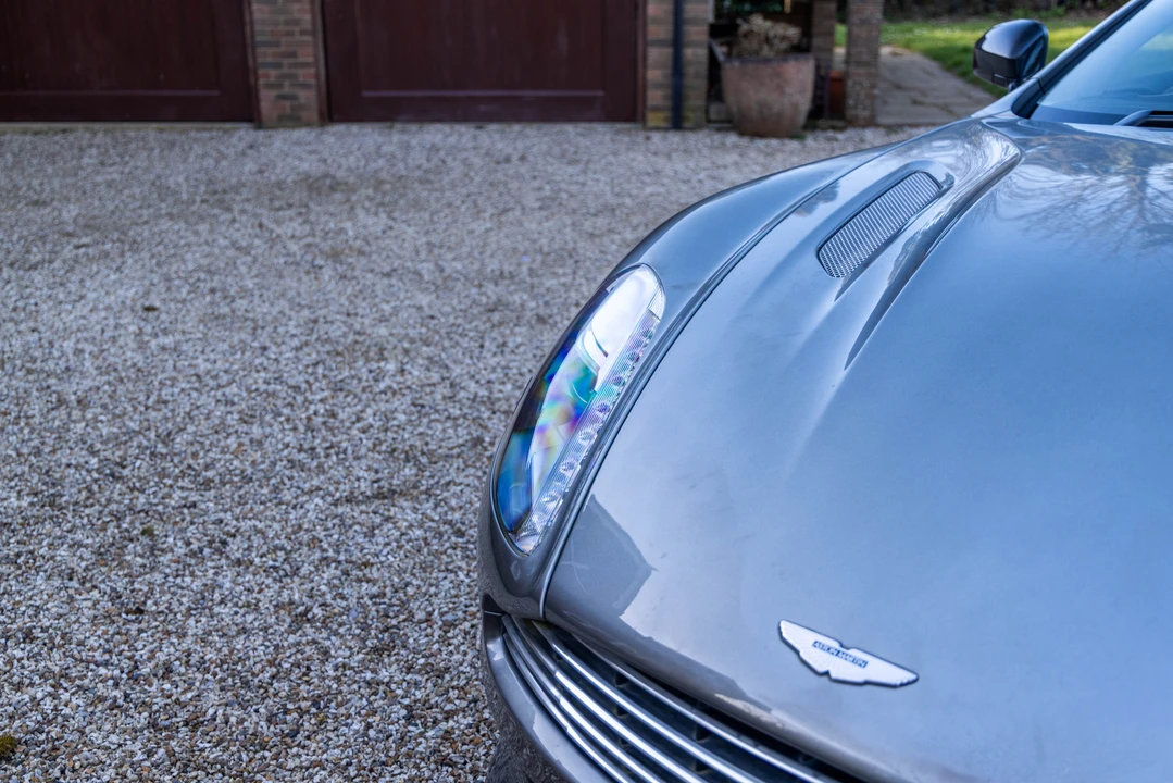 2013 Aston Martin Vanquish 2nd Gen - Image 22 of 31