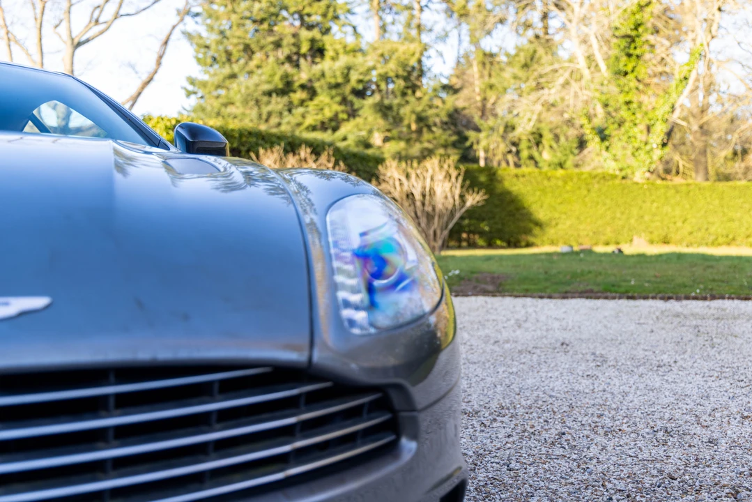 2013 Aston Martin Vanquish 2nd Gen - Image 24 of 31