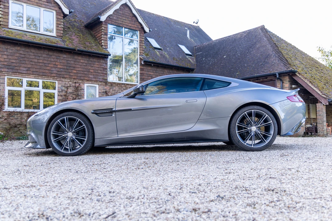 2013 Aston Martin Vanquish 2nd Gen - Image 8 of 31