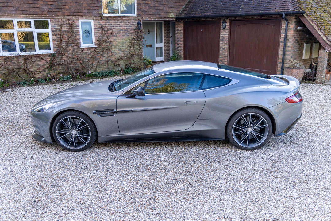 2013 Aston Martin Vanquish 2nd Gen - Image 16 of 31