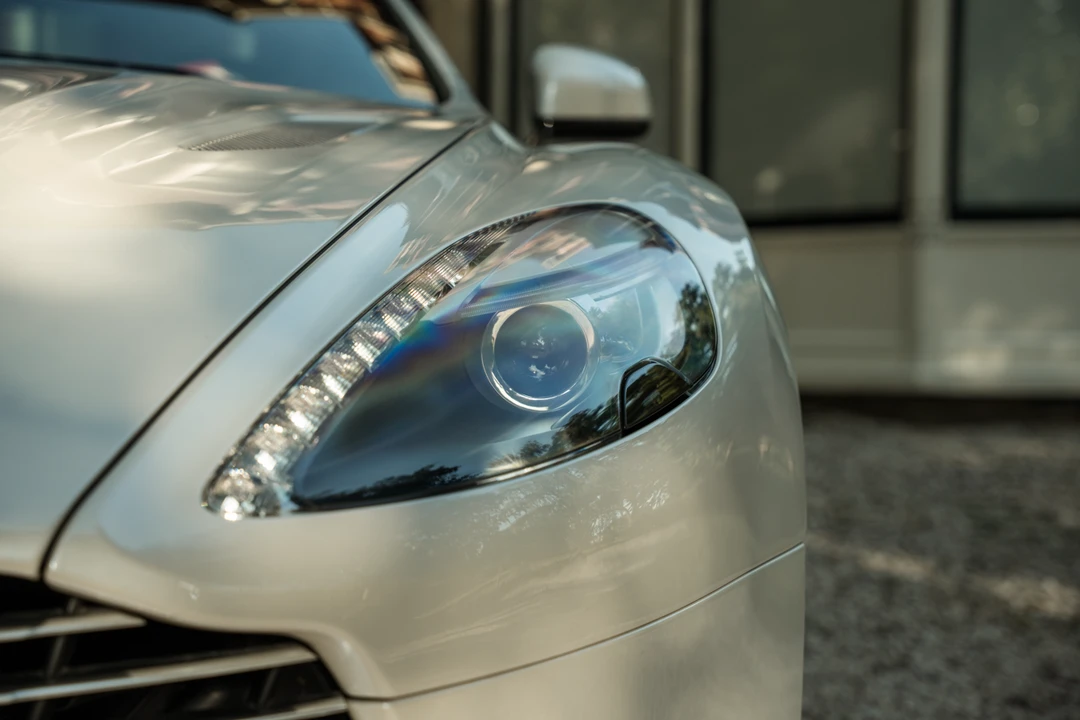 2013 Aston Martin Vanquish 2nd Gen - Image 14 of 31