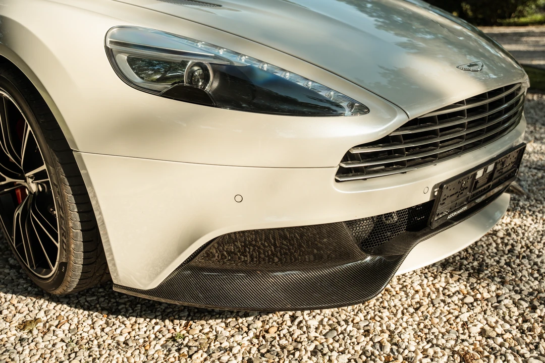 2013 Aston Martin Vanquish 2nd Gen - Image 17 of 31