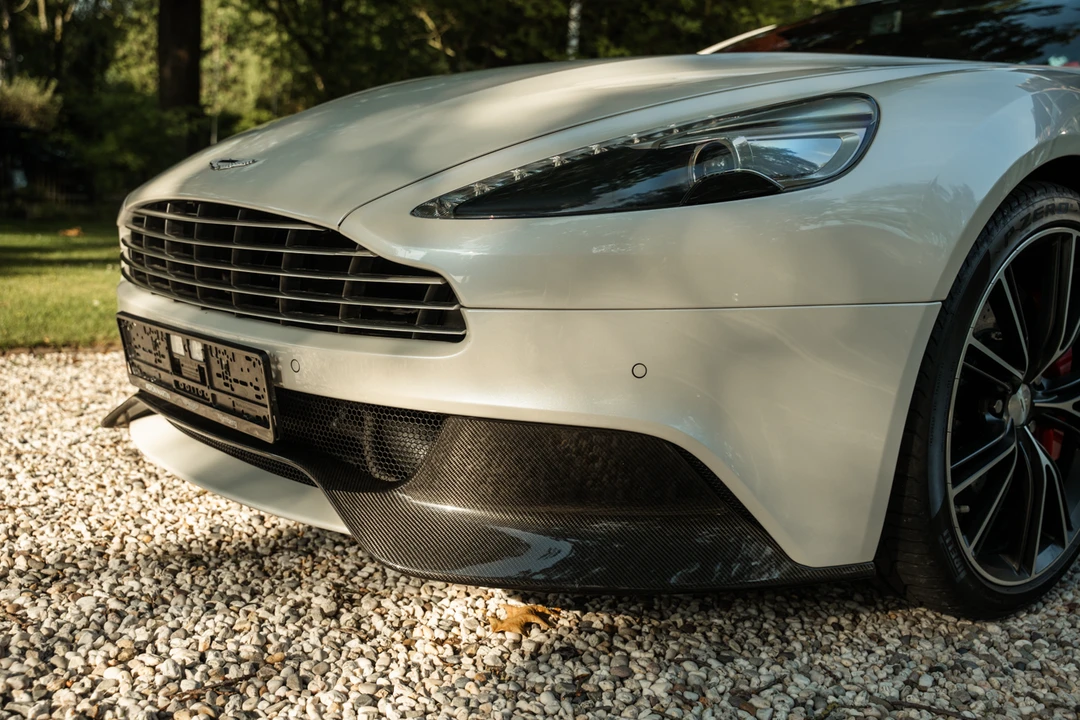 2013 Aston Martin Vanquish 2nd Gen - Image 19 of 31
