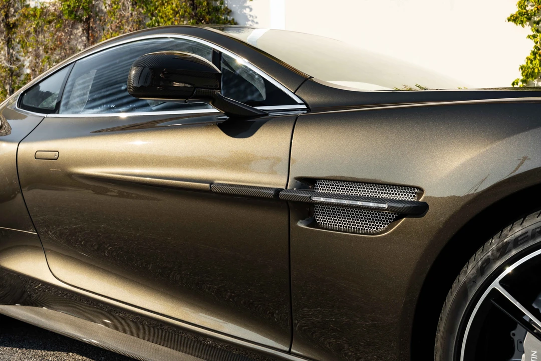 2013 Aston Martin Vanquish 2nd Gen - Image 26 of 31