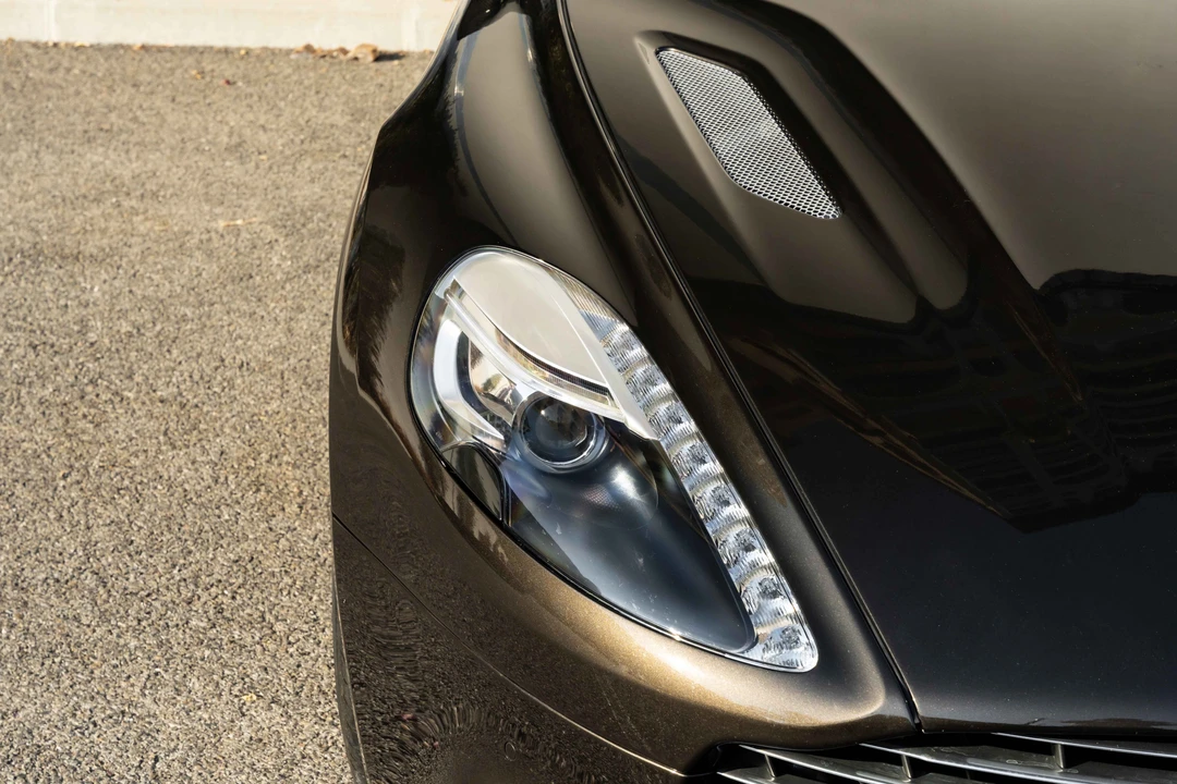 2013 Aston Martin Vanquish 2nd Gen - Image 10 of 31