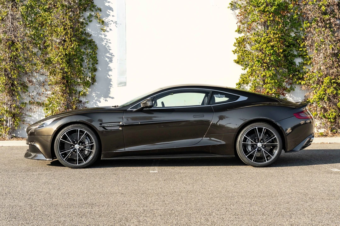 2013 Aston Martin Vanquish 2nd Gen - Image 7 of 31