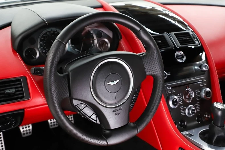 2013 Aston Martin V8 Vantage (2006-2017) - Image 15 of 31