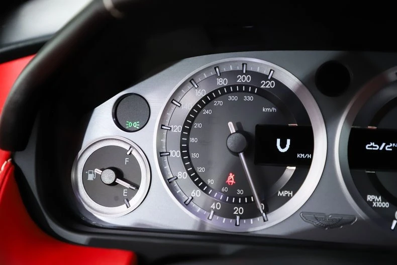 2013 Aston Martin V8 Vantage (2006-2017) - Image 18 of 31