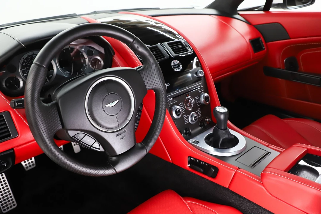 2013 Aston Martin V8 Vantage (2006-2017) - Image 2 of 31
