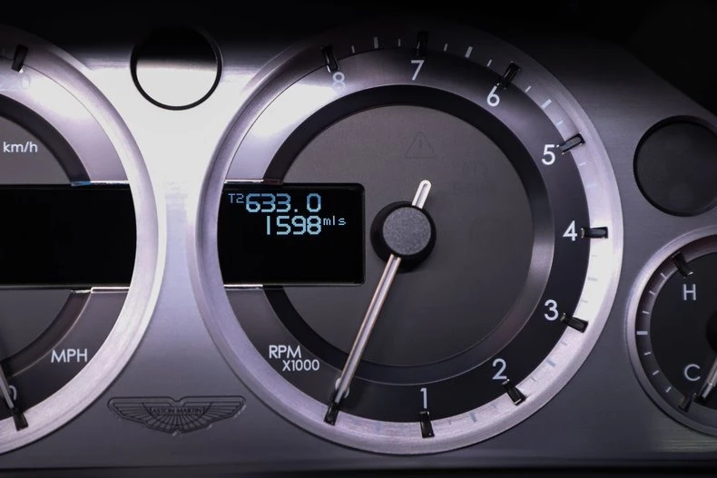 2013 Aston Martin V8 Vantage (2006-2017) - Image 3 of 31