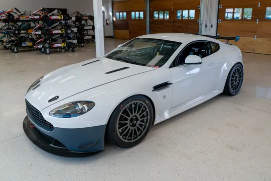 2013 Aston Martin V8 Vantage GT4