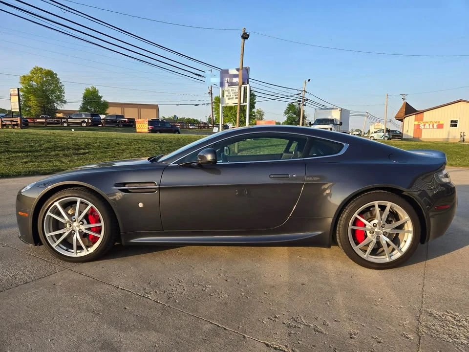 2013 Aston Martin Vantage - Image 8 of 11