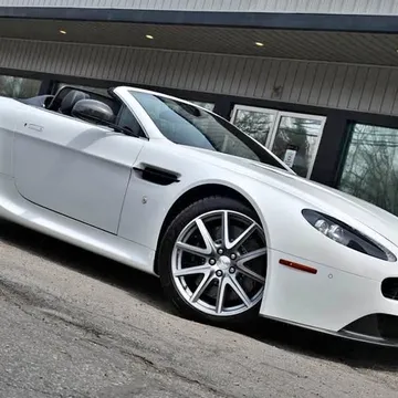 2013 Aston Martin V8 Vantage Convertible