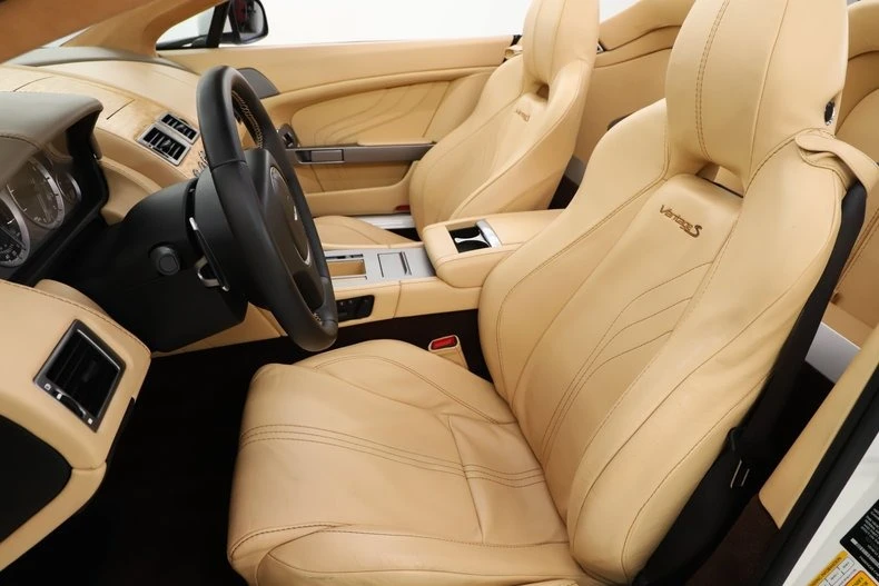 2013 Aston Martin Vantage - Image 8 of 31