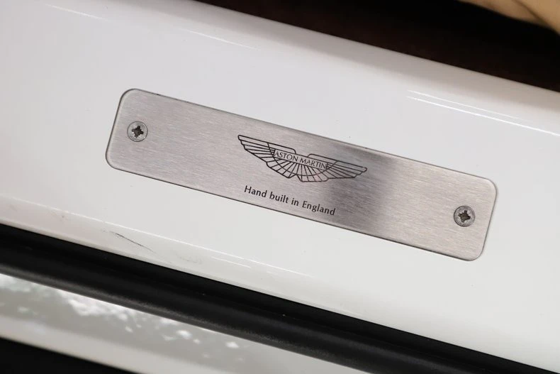 2013 Aston Martin Vantage - Image 23 of 31