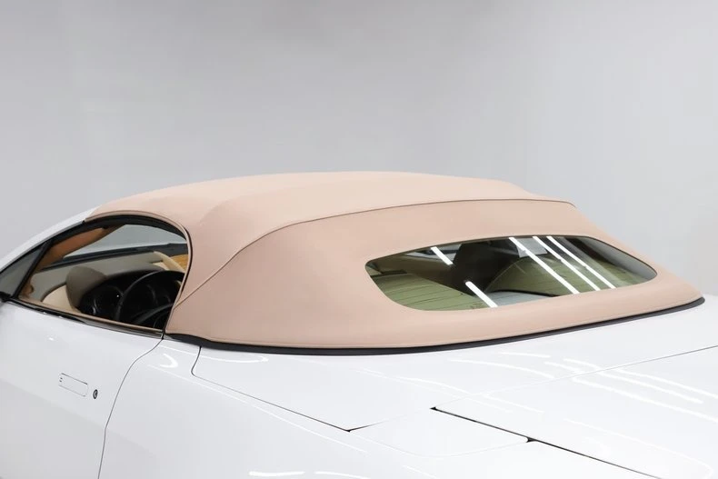 2013 Aston Martin Vantage - Image 25 of 31