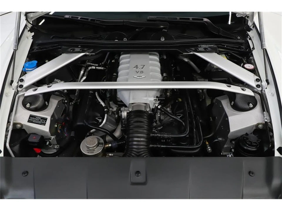 2013 Aston Martin Vantage - Image 6 of 31