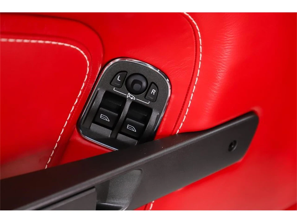 2013 Aston Martin Vantage - Image 9 of 31