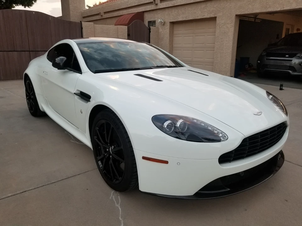 2013 Aston Martin Vantage - Image 5 of 10