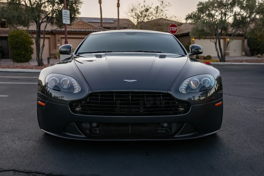 2013 Aston Martin Vantage - Image 5 of 21