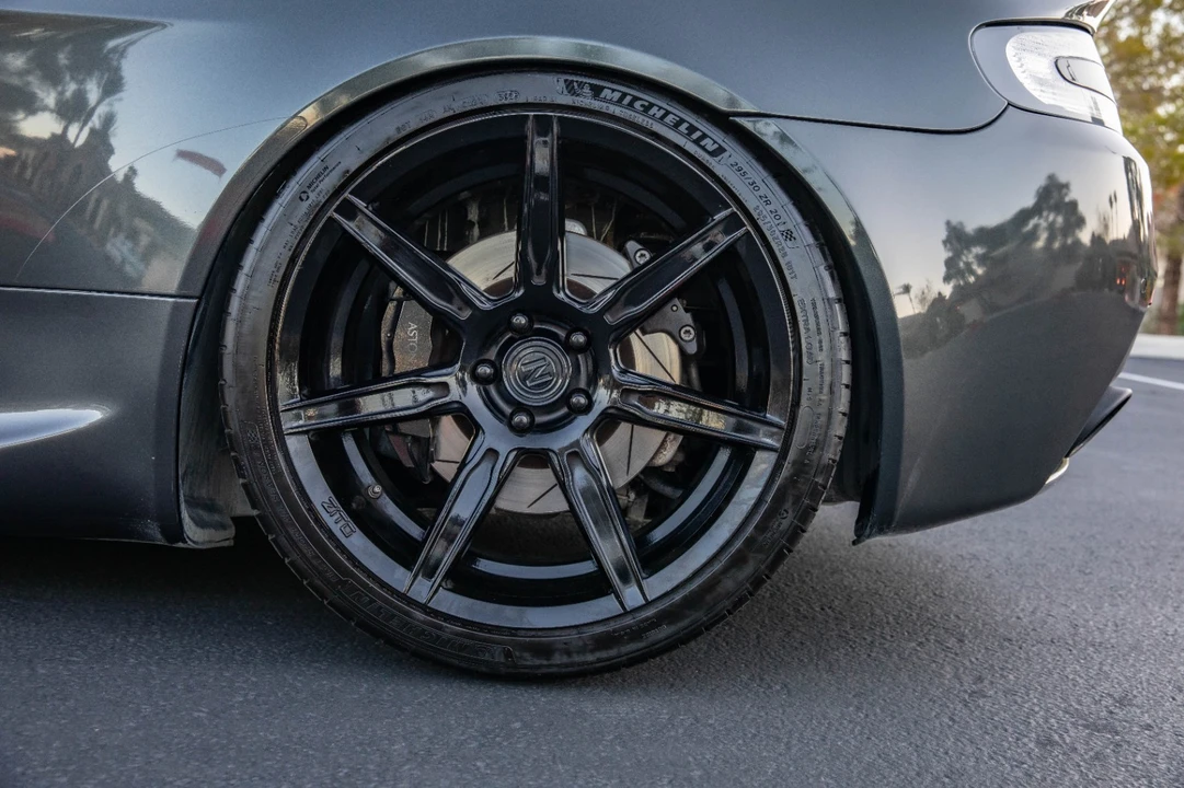 2013 Aston Martin Vantage - Image 10 of 21