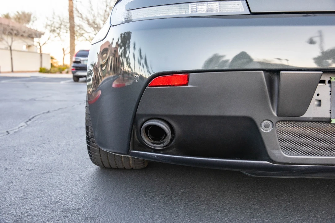 2013 Aston Martin Vantage - Image 12 of 21