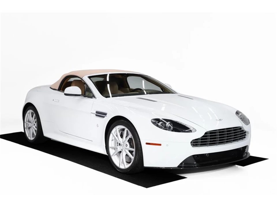 2013 Aston Martin Vantage - Image 22 of 31