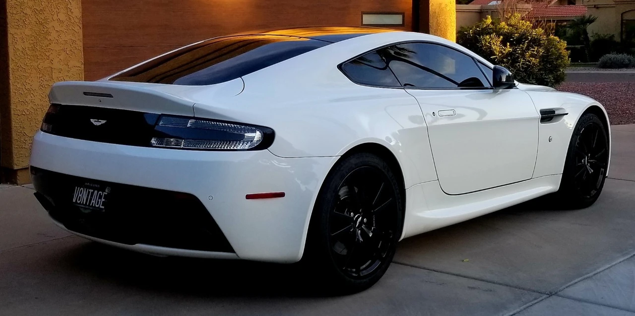 2013 Aston Martin V8 Vantage (2006-2017) - Image 10 of 10
