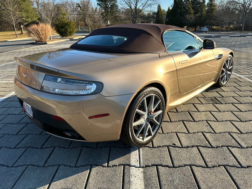 2013 Aston Martin Vantage - Image 4 of 18