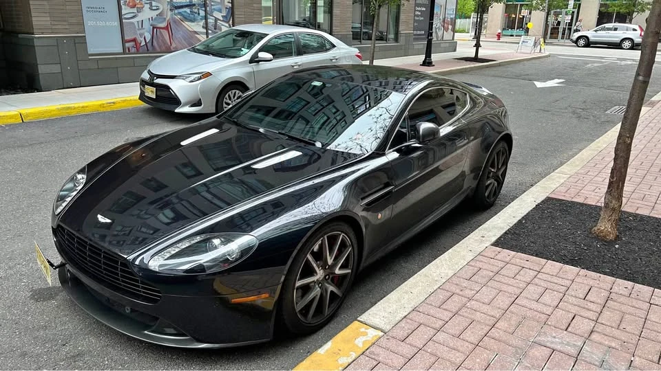 2013 Aston Martin V8 Vantage (2006-2017) - Image 1 of 12
