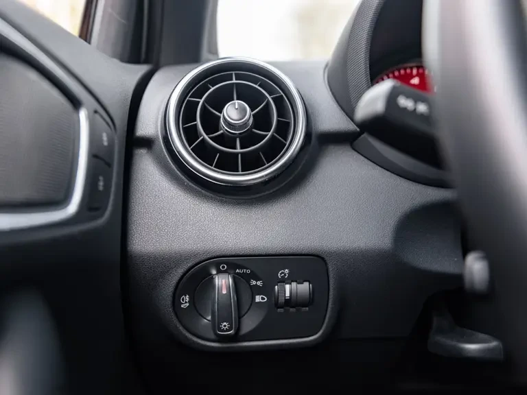 2013 Audi A1 - Image 20 of 31