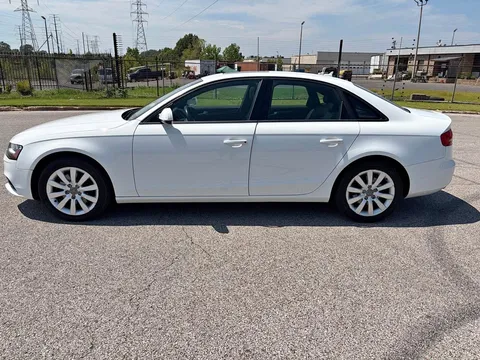 2013 Audi A4 2.0T Premium Sedan 4D